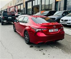 تۆیۆتا کامری